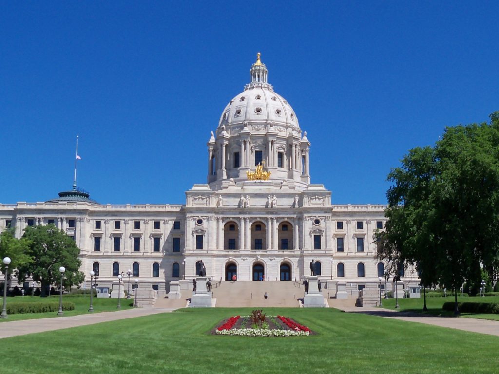 Color photo of Minnesota State Capitol
